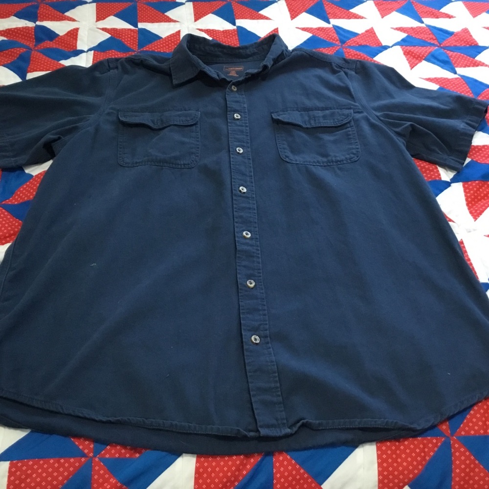 BUTTON DOWN SHIRT